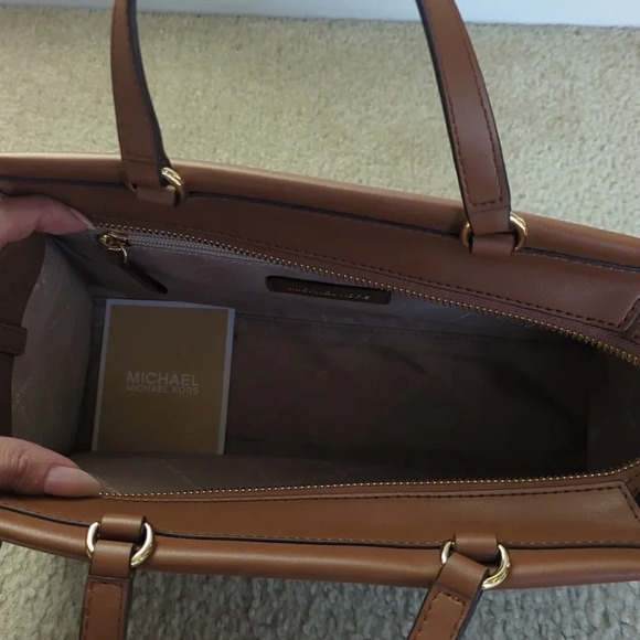 MICHAEL Michael Kors Graham Monogram Medium Satchel Bag - Picture 10 of 10